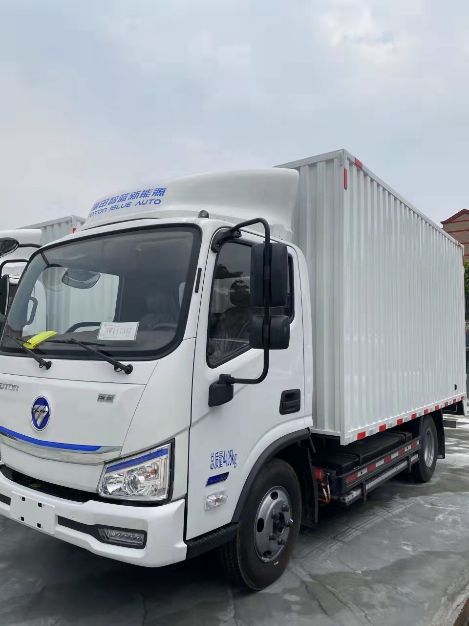 電動(dòng)輕卡貨車(chē)